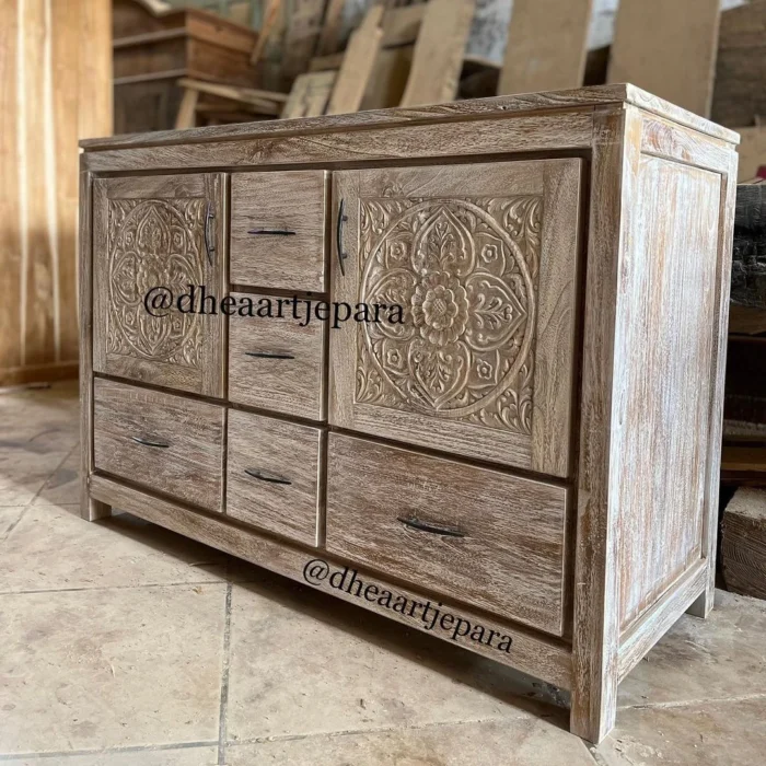 Vintagecarveddoorsideboard-buffetcarveddoorwithrustic